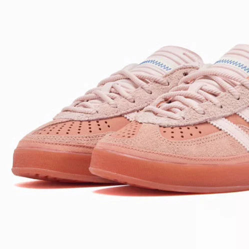 Gazelle Indoor 'Cabo Rojo'